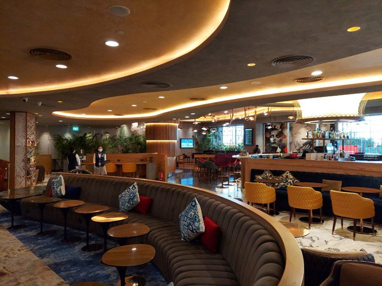 080 CBB Kerbside Lounge — BLR Terminal 1 Arrivals lounge