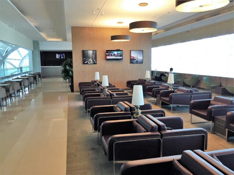Travel Club Lounge – Kolkata International Departures at Netaji Subhas Chandra Bose International Airport