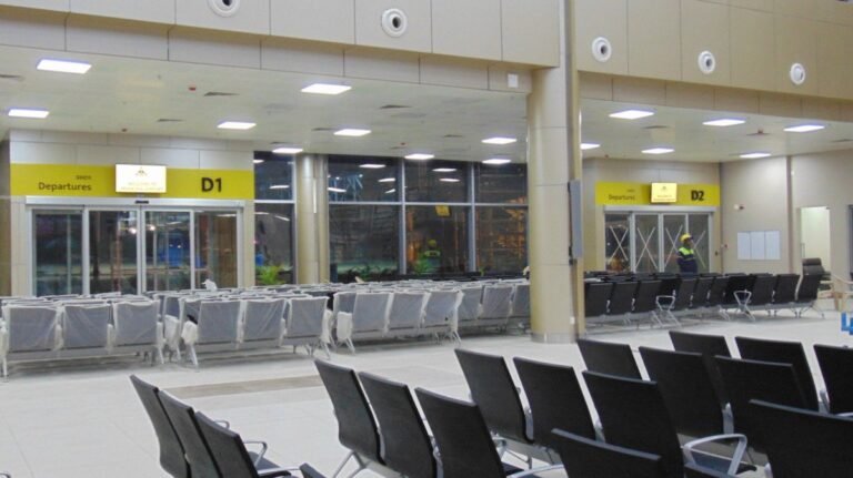 Zesto Lounge – Prayagraj Airport